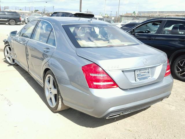 WDDNG7DB2CA488152 - 2012 MERCEDES-BENZ S 550 BLUE photo 3