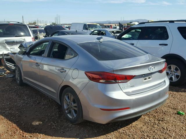 5NPD84LF4HH116835 - 2017 HYUNDAI ELANTRA SE SILVER photo 3