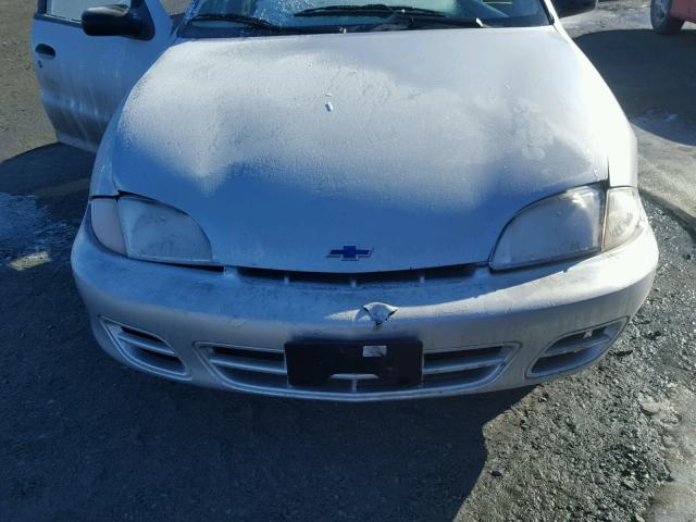 1G1JC524117140410 - 2001 CHEVROLET CAVALIER B SILVER photo 7