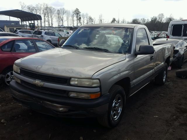 1GCEC14W0YE316613 - 2000 CHEVROLET SILVERADO GRAY photo 2