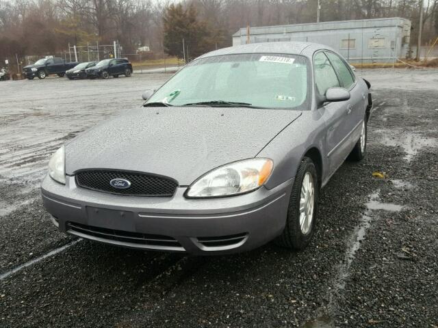 1FAFP56UX6A230781 - 2006 FORD TAURUS SEL GRAY photo 2