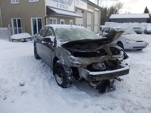 1G8ZS57N77F174052 - 2007 SATURN AURA XE BLACK photo 1