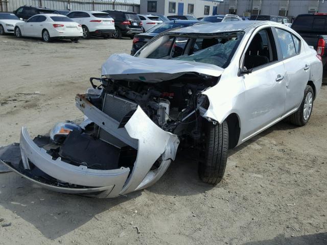 3N1CN7AP6GL814852 - 2016 NISSAN VERSA S SILVER photo 2