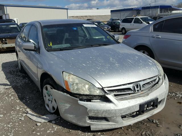 1HGCM56497A019998 - 2007 HONDA ACCORD LX SILVER photo 1