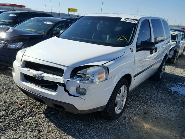 1GBDV13128D211660 - 2008 CHEVROLET UPLANDER I WHITE photo 2