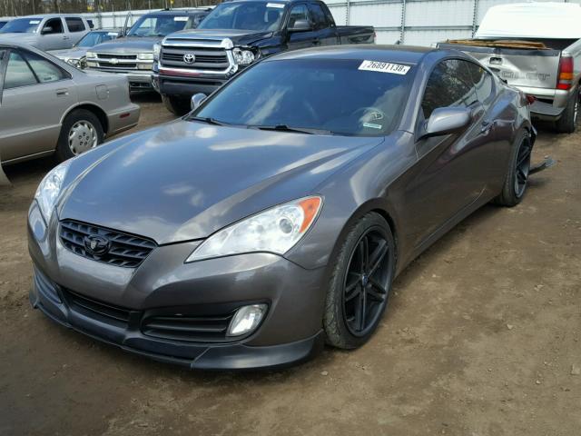 KMHHU6KH5AU042425 - 2010 HYUNDAI GENESIS CO SILVER photo 2