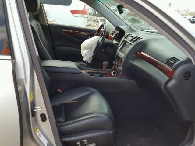 JTHBL46F095089019 - 2009 LEXUS LS 460 SILVER photo 5