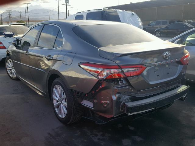 4T1B11HK6JU525734 - 2018 TOYOTA CAMRY L GRAY photo 3