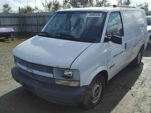 1GCDM19W3YB103416 - 2000 CHEVROLET ASTRO WHITE photo 2