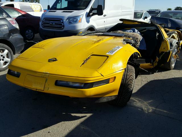 1G1YZ22J0R5800347 - 1994 CHEVROLET CORVETTE Z YELLOW photo 2