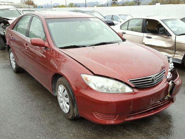 4T1BE32KX5U062978 - 2005 TOYOTA CAMRY LE RED photo 1