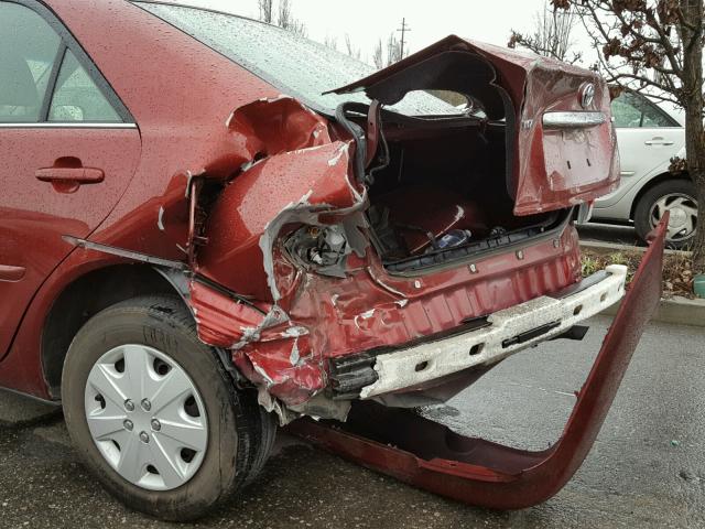 4T1BE32KX5U062978 - 2005 TOYOTA CAMRY LE RED photo 9