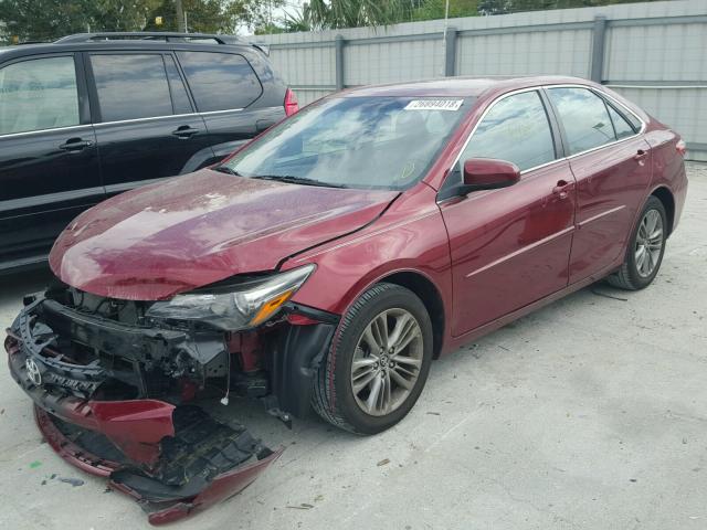 4T1BF1FK3FU955748 - 2015 TOYOTA CAMRY LE MAROON photo 2