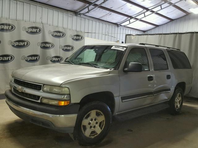 1GNEC16Z74J192565 - 2004 CHEVROLET SUBURBAN C SILVER photo 2