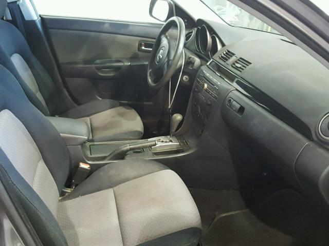 JM1BK12FX61431247 - 2006 MAZDA 3 I SILVER photo 5