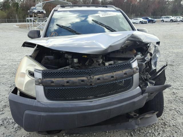 2CNDL13F356127513 - 2005 CHEVROLET EQUINOX LS SILVER photo 9