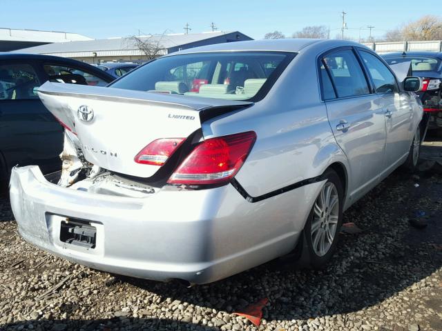 4T1BK36B37U177069 - 2007 TOYOTA AVALON XL SILVER photo 4