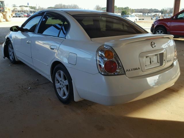 1N4AL11D93C302026 - 2003 NISSAN ALTIMA BAS WHITE photo 3