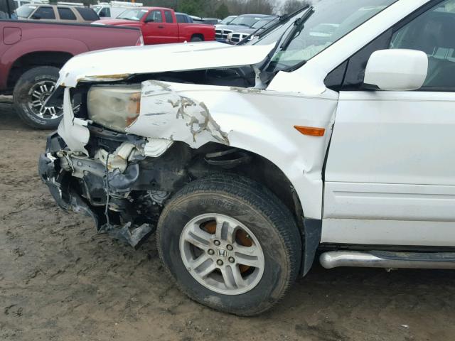 2HKYF18736H562785 - 2006 HONDA PILOT EX WHITE photo 9