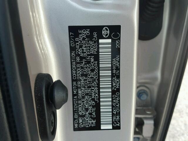 JTDKARFP5H3036694 - 2017 TOYOTA PRIUS PRIM ვერცხლისფერი ფოტო 10