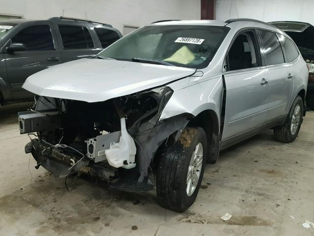 1GNLRFED1AS150035 - 2010 CHEVROLET TRAVERSE L SILVER photo 2