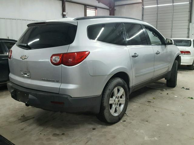 1GNLRFED1AS150035 - 2010 CHEVROLET TRAVERSE L SILVER photo 4