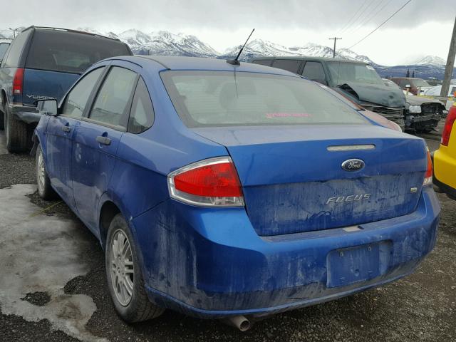 1FAHP3FN6AW237406 - 2010 FORD FOCUS SE BLUE photo 3