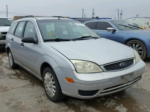 1FAHP36N76W250835 - 2006 FORD FOCUS ZXW SILVER photo 1