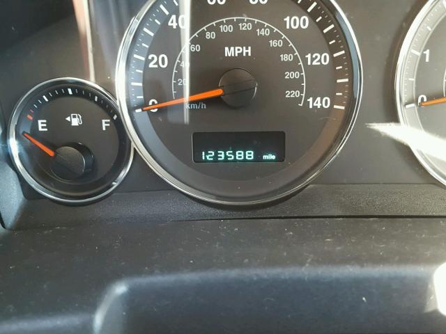 1J8HG48K67C518210 - 2007 JEEP COMMANDER BURGUNDY photo 8