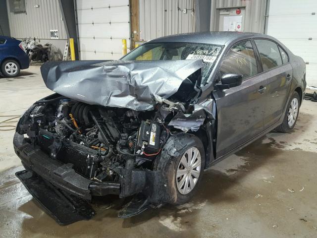 3VW2K7AJ6CM305049 - 2012 VOLKSWAGEN JETTA BASE ნაცრისფერი ფოტო 2