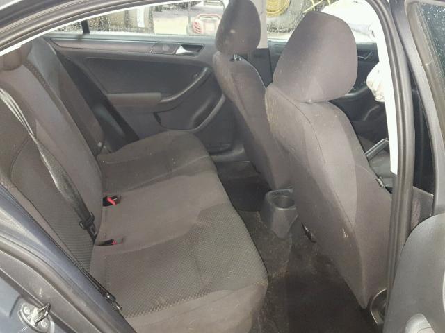 3VW2K7AJ6CM305049 - 2012 VOLKSWAGEN JETTA BASE ნაცრისფერი ფოტო 6