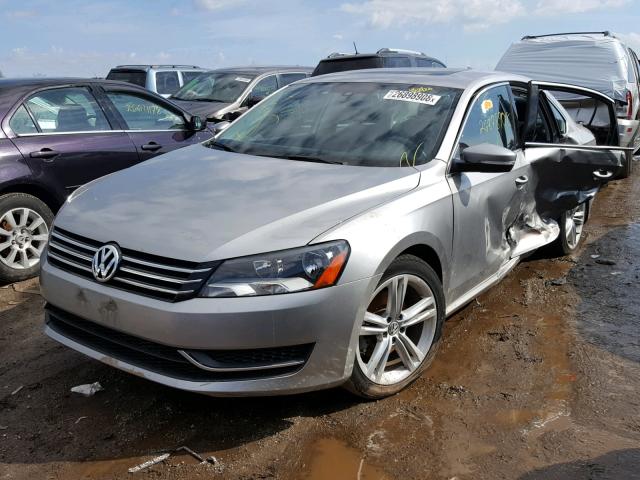 1VWBS7A38EC049471 - 2014 VOLKSWAGEN PASSAT SE SILVER photo 2