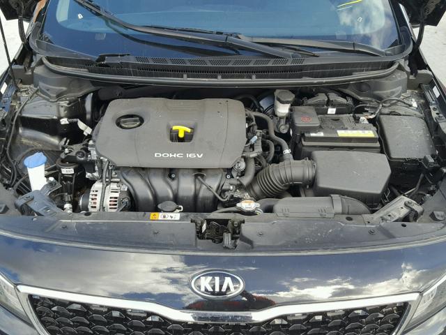 3KPFK4A79HE093384 - 2017 KIA FORTE LX BLACK photo 7