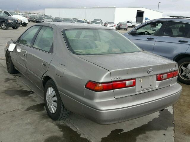 4T1BG22K2XU444462 - 1999 TOYOTA CAMRY CE TAN photo 3