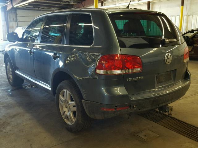 WVGZM77L26D005878 - 2006 VOLKSWAGEN TOUAREG 4. GRAY photo 3