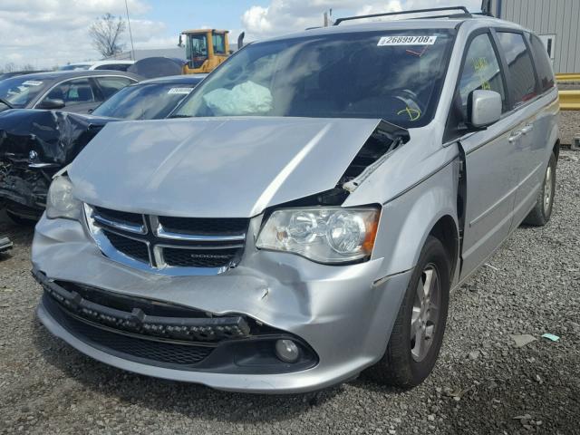 2D4RN5DG8BR660537 - 2011 DODGE GRAND CARA SILVER photo 2