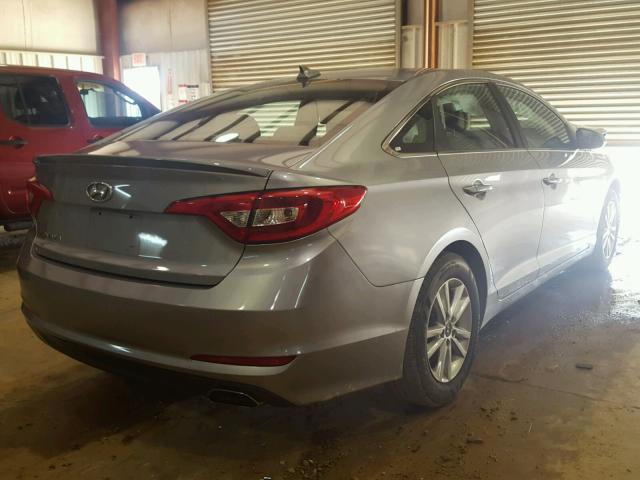 5NPE24AF7HH443576 - 2017 HYUNDAI SONATA SE SILVER photo 4