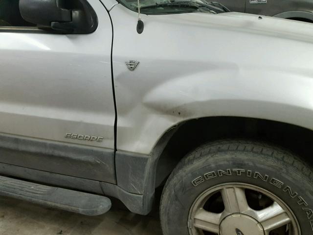 1FMYU01122KD00284 - 2002 FORD ESCAPE XLS SILVER photo 9