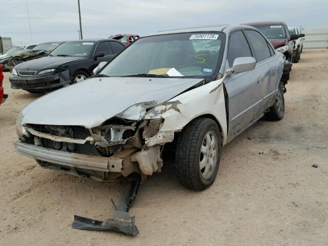 1HGCG56742A138150 - 2002 HONDA ACCORD SE SILVER photo 2