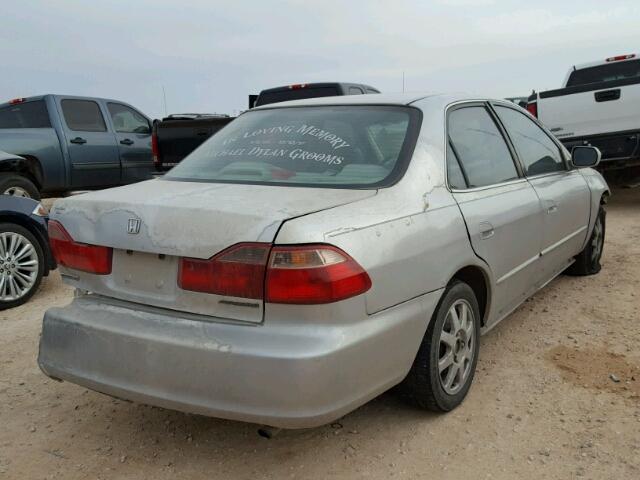 1HGCG56742A138150 - 2002 HONDA ACCORD SE SILVER photo 4