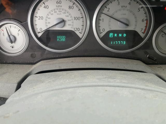 2A8HR54P18R815640 - 2008 CHRYSLER TOWN & COU BLACK photo 8