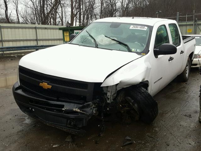 3GCPKPE79DG256291 - 2013 CHEVROLET SILVERADO WHITE photo 2