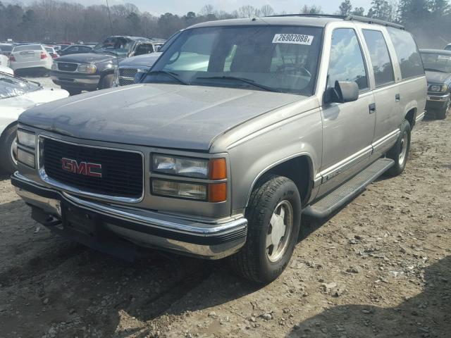 3GKEC16R1XG514183 - 1999 GMC SUBURBAN C TAN photo 2