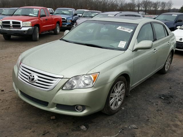 4T1BK36B88U260661 - 2008 TOYOTA AVALON XL GREEN photo 2