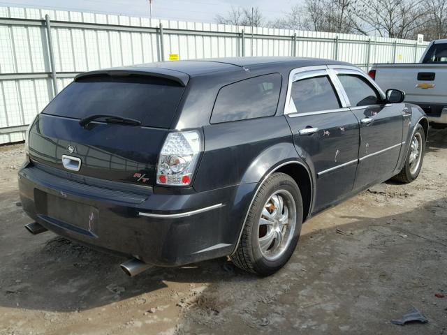 2D4GV58205H682550 - 2005 DODGE MAGNUM R/T BLACK photo 4