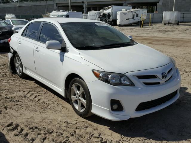 2T1BU4EEXDC041756 - 2013 TOYOTA COROLLA BA WHITE photo 1