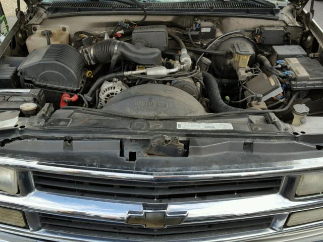 3GNEC16R4XG244093 - 1999 CHEVROLET SUBURBAN C GRAY photo 7