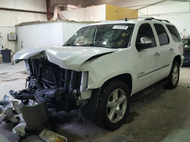 1GNFC33J59R141346 - 2009 CHEVROLET TAHOE C150 WHITE photo 2