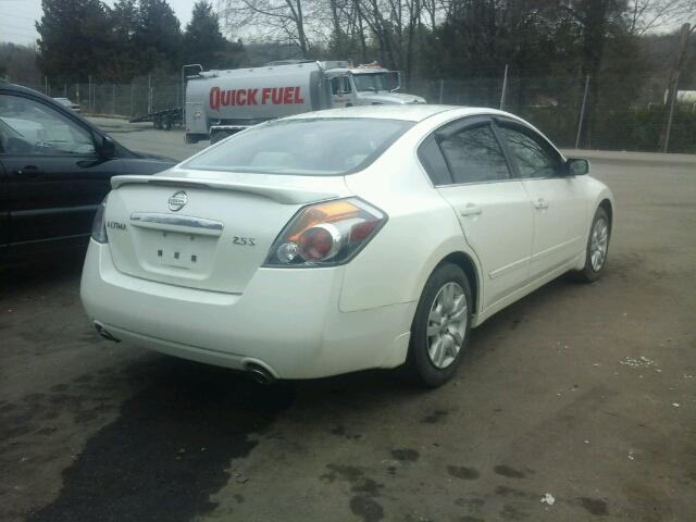 1N4AL21E19N473266 - 2009 NISSAN ALTIMA 2.5 WHITE photo 4