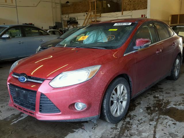 1FAHP3H20CL105068 - 2012 FORD FOCUS SEL RED photo 2